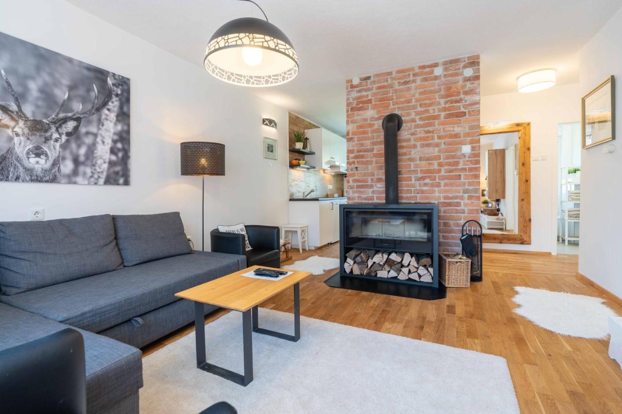 Apartma Pecek Kranjska Gora Eksteriør bilde