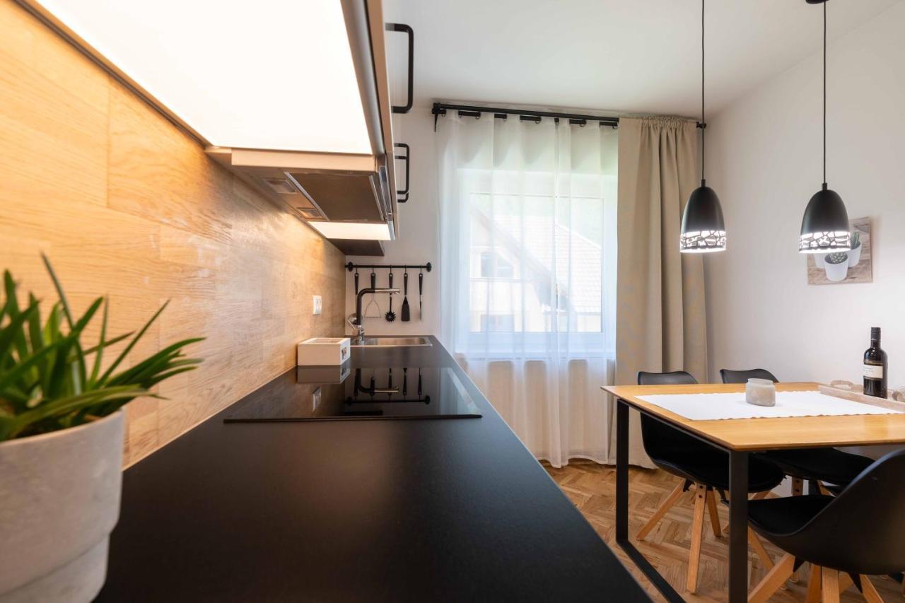 Apartma Pecek Kranjska Gora Eksteriør bilde